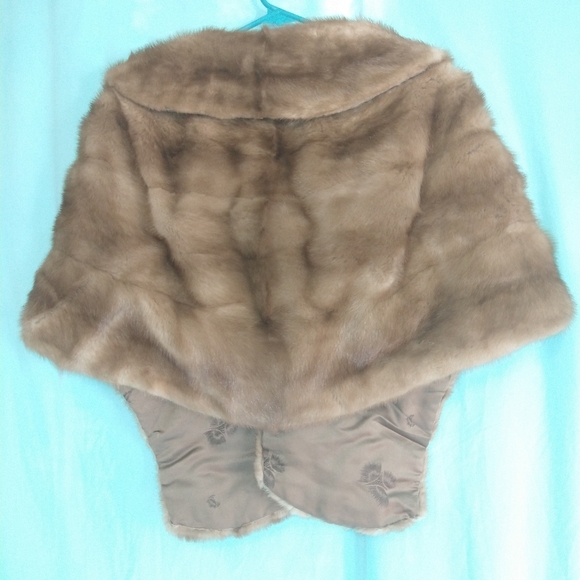Lloyd's Denver Vintage fur wrap stole capelet Oleg Cassini costume Movie Prop - Picture 9 of 13